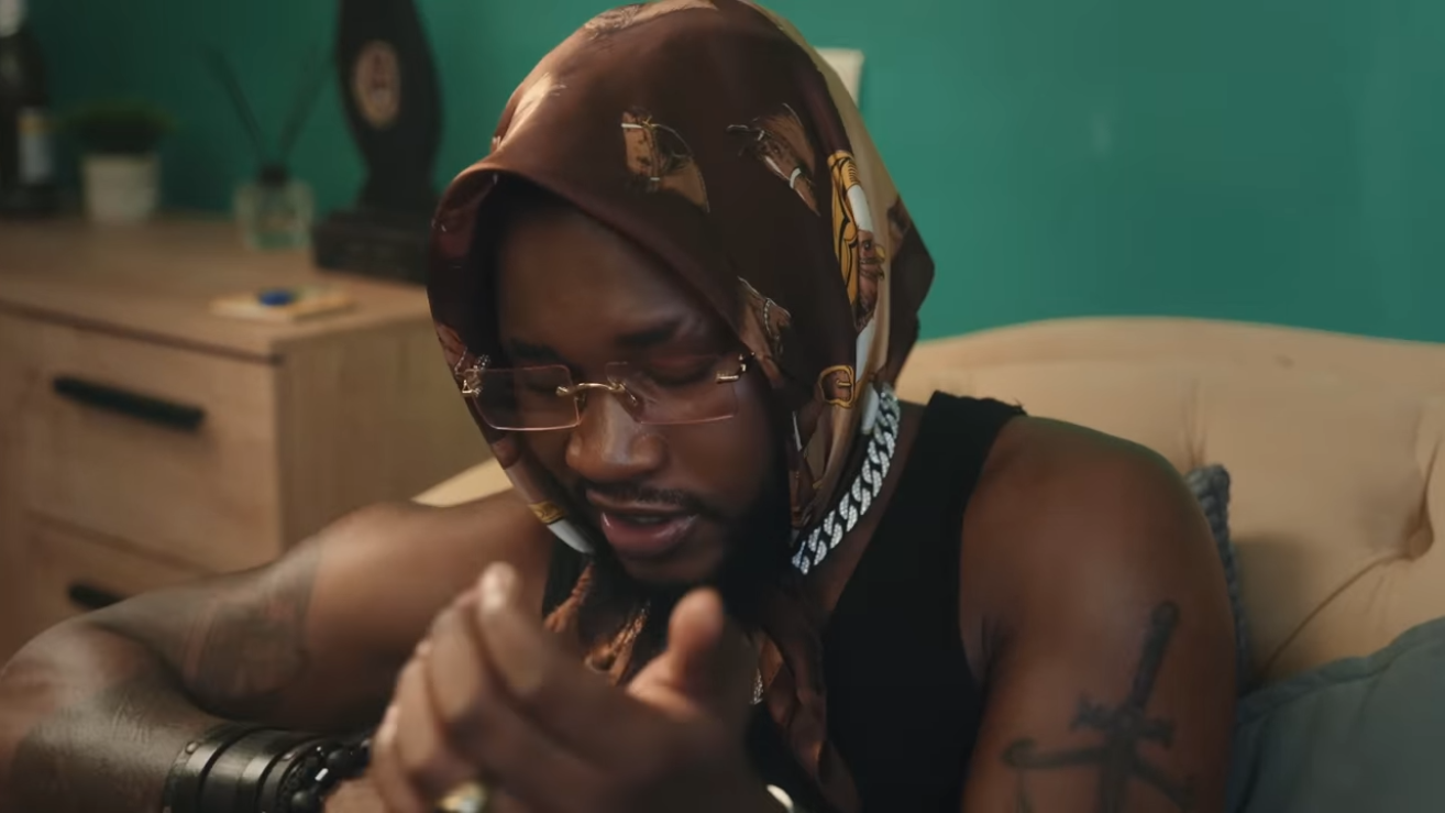 TIM Kayzer – Viens bb